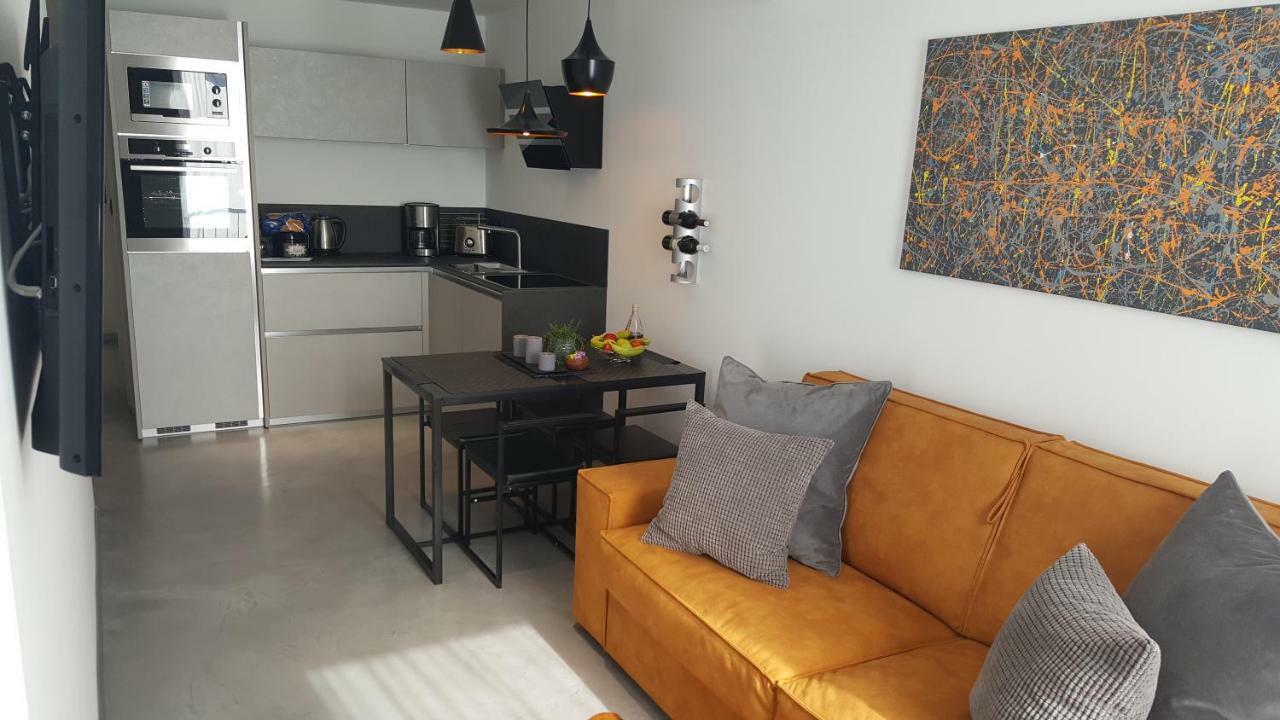 Apartman Vip, With Free Garage Parking PUY 외부 사진