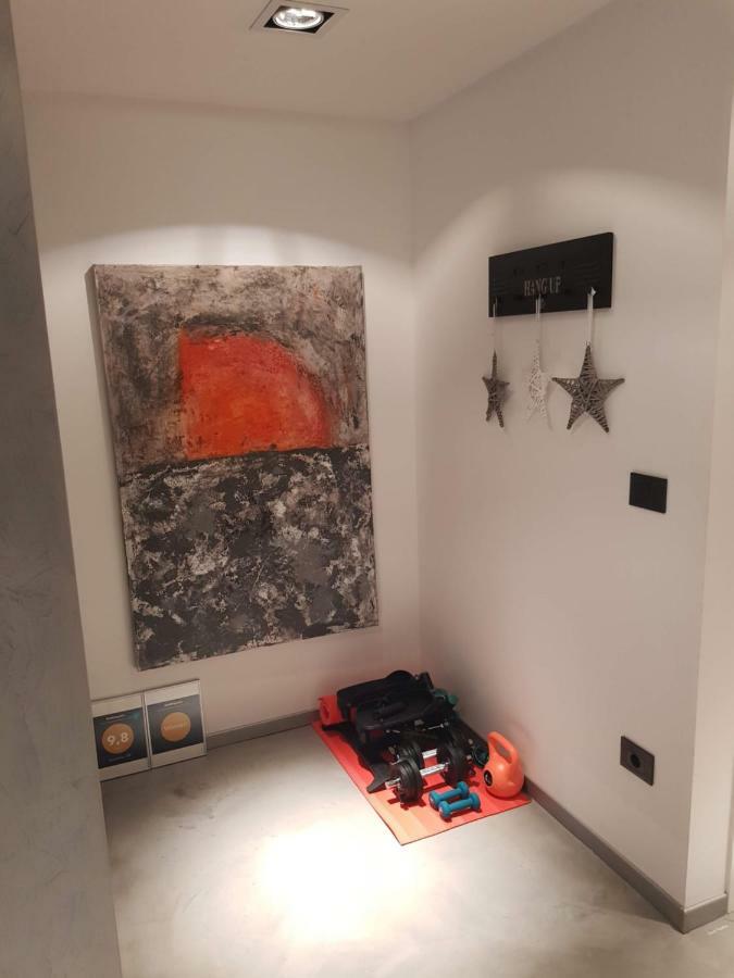 Apartman Vip, With Free Garage Parking PUY 외부 사진